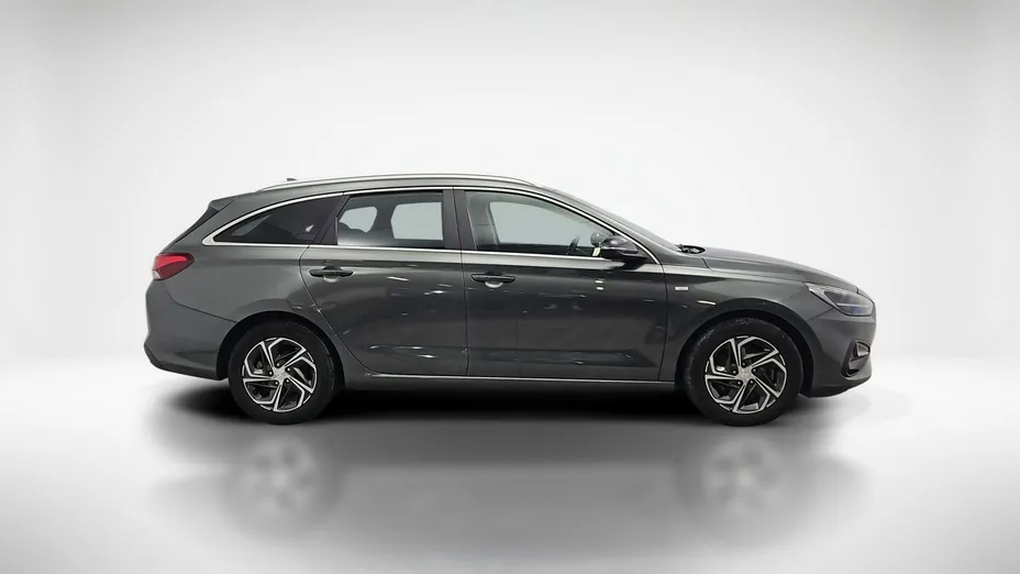 HYUNDAI i30 -