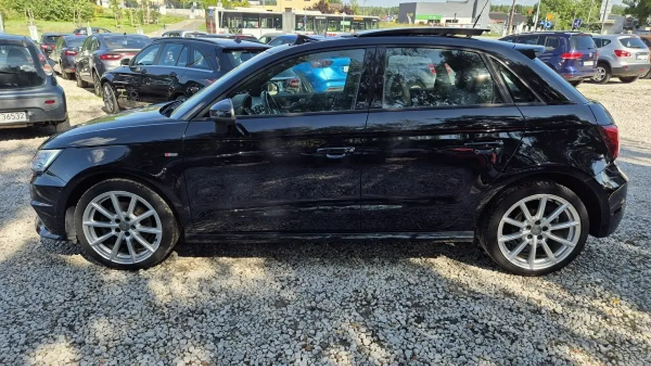 AUDI A1 -