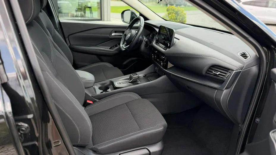 NISSAN Qashqai -