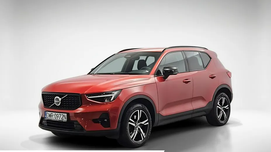 VOLVO XC40 -