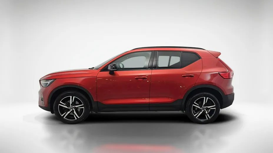 VOLVO XC40 -