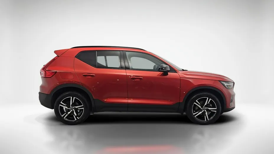 VOLVO XC40 -