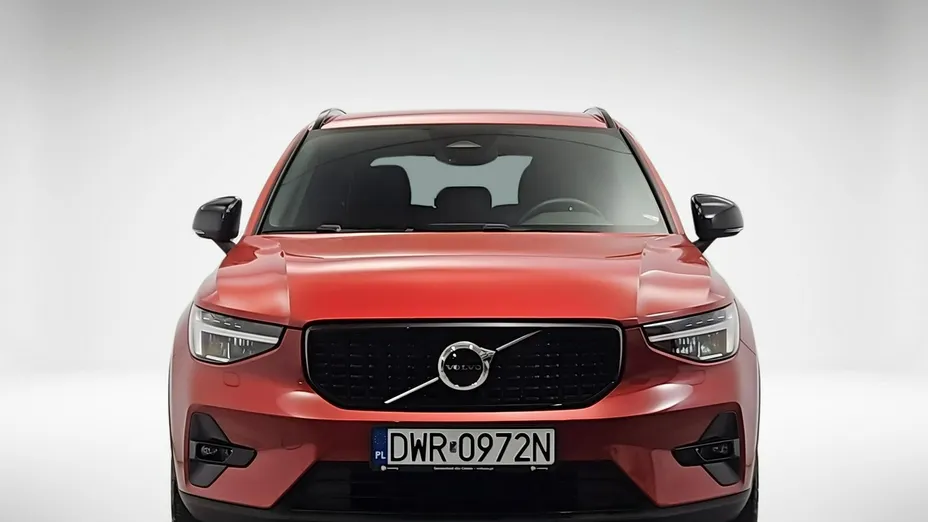 VOLVO XC40 -