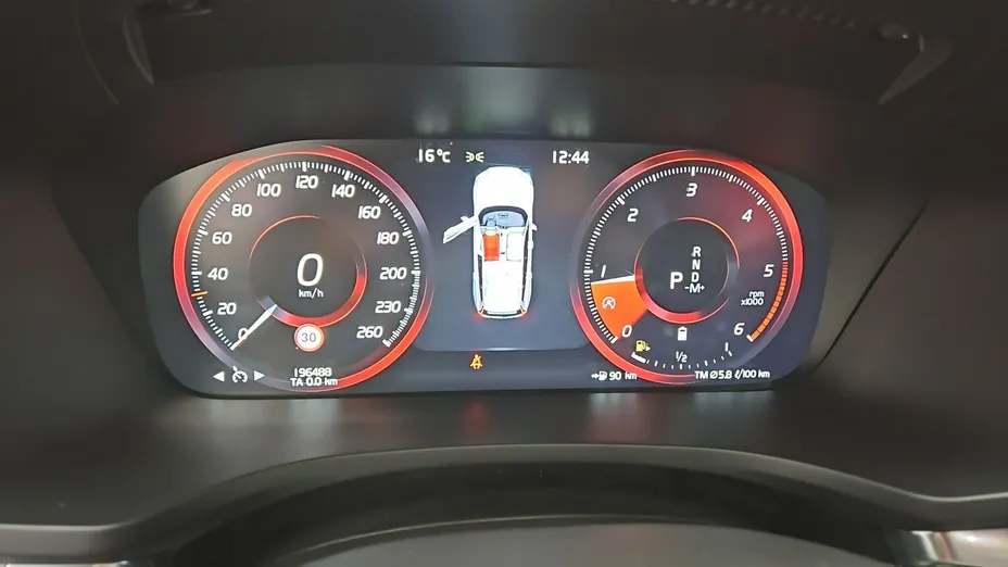 VOLVO V60 -