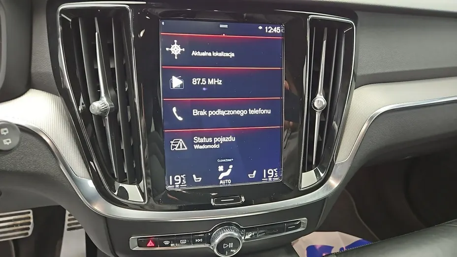 VOLVO V60 -