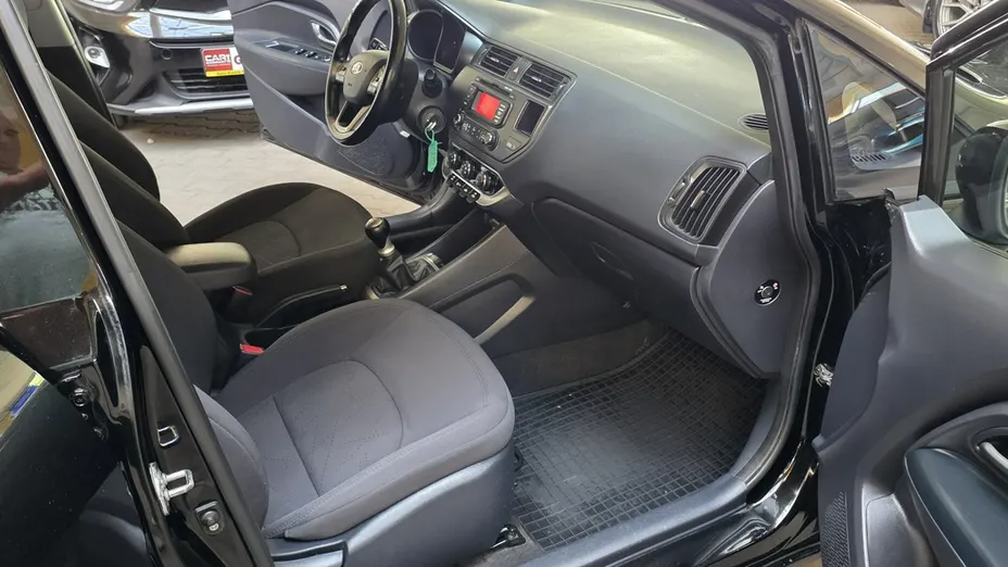 KIA Rio -