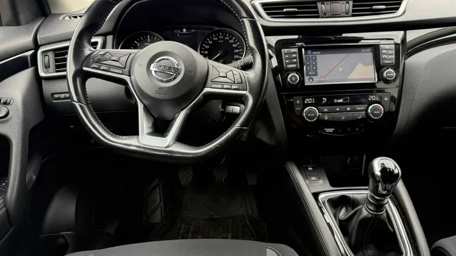 NISSAN Qashqai -
