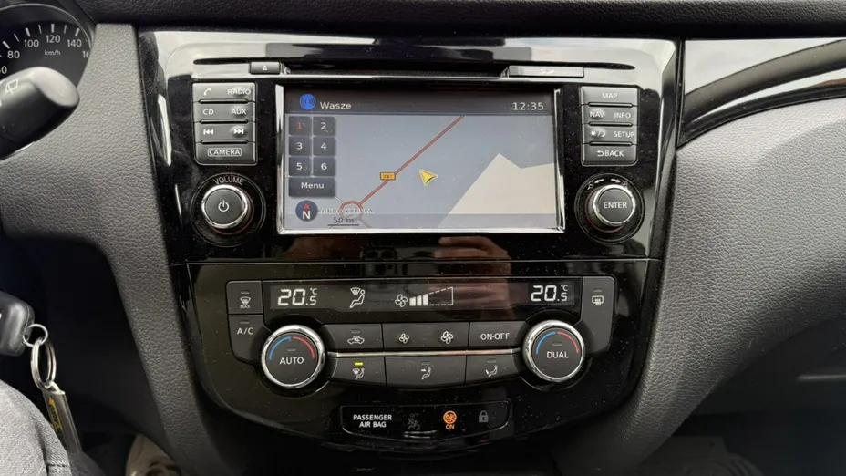 NISSAN Qashqai -