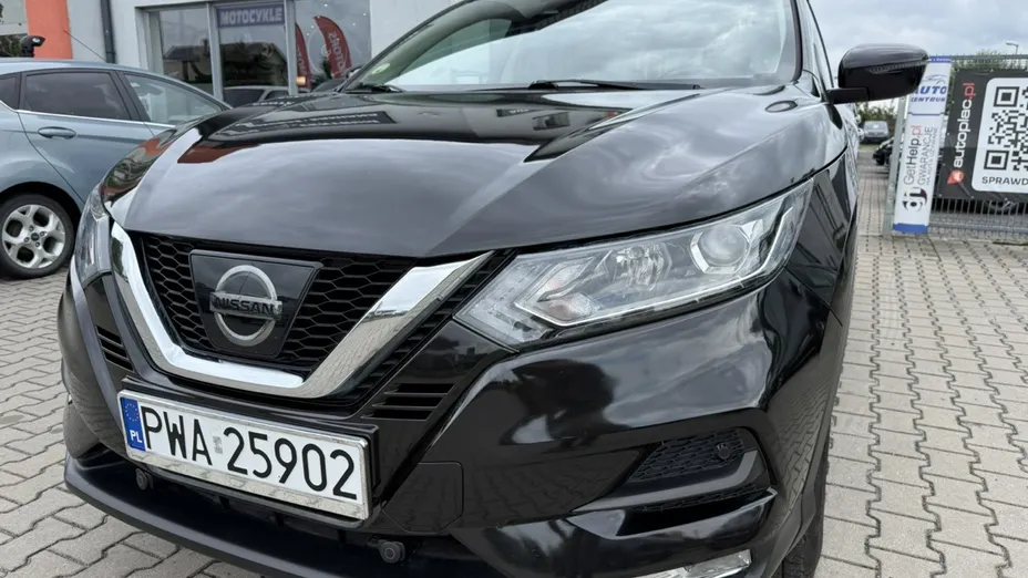 NISSAN Qashqai -