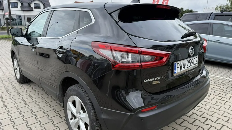 NISSAN Qashqai -