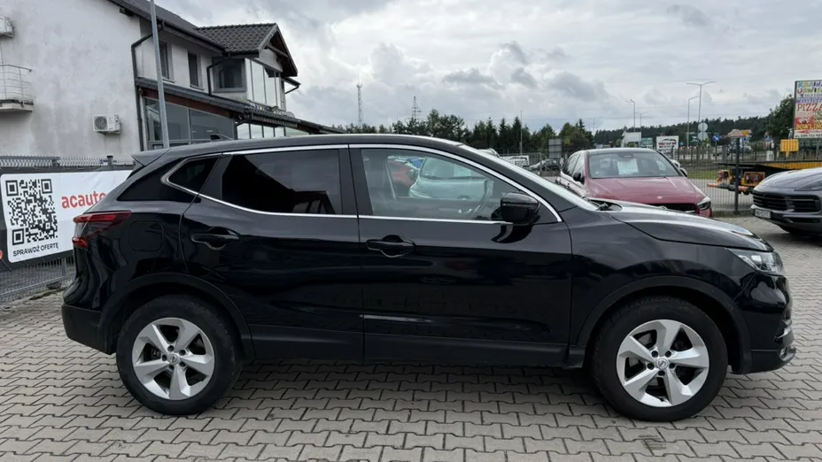 NISSAN Qashqai -