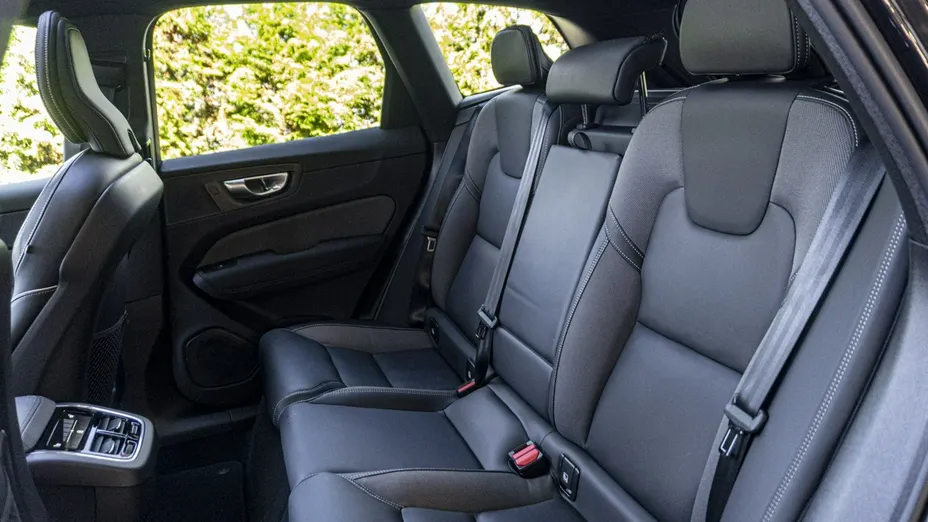 VOLVO XC60 -