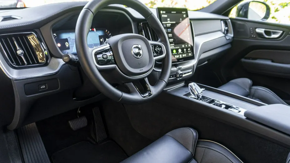 VOLVO XC60 -