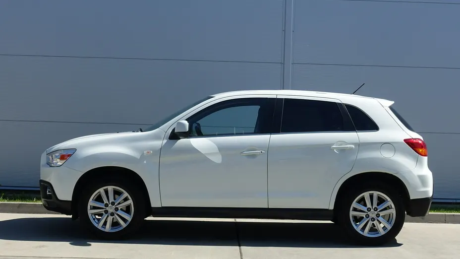 MITSUBISHI ASX -