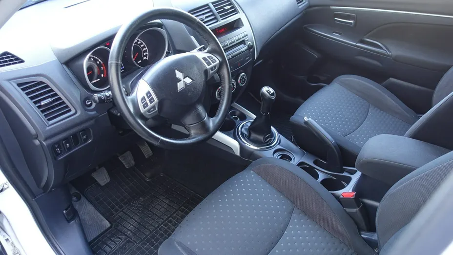MITSUBISHI ASX -