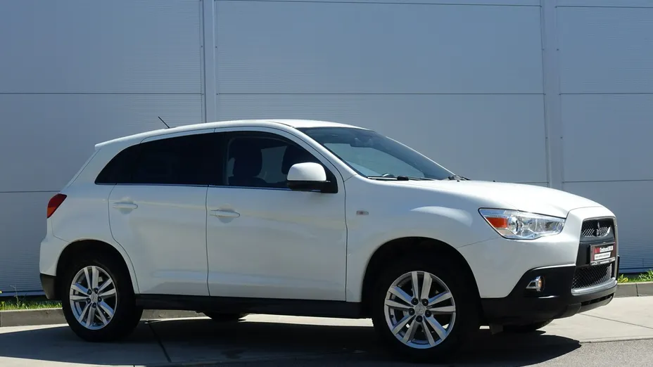 MITSUBISHI ASX -