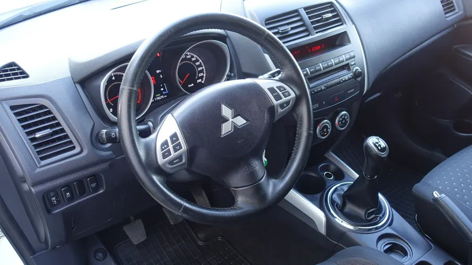 MITSUBISHI ASX -