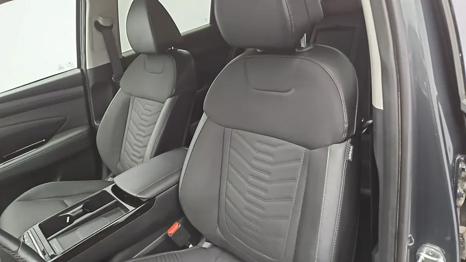 HYUNDAI Tucson -