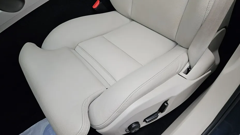 VOLVO XC60 -