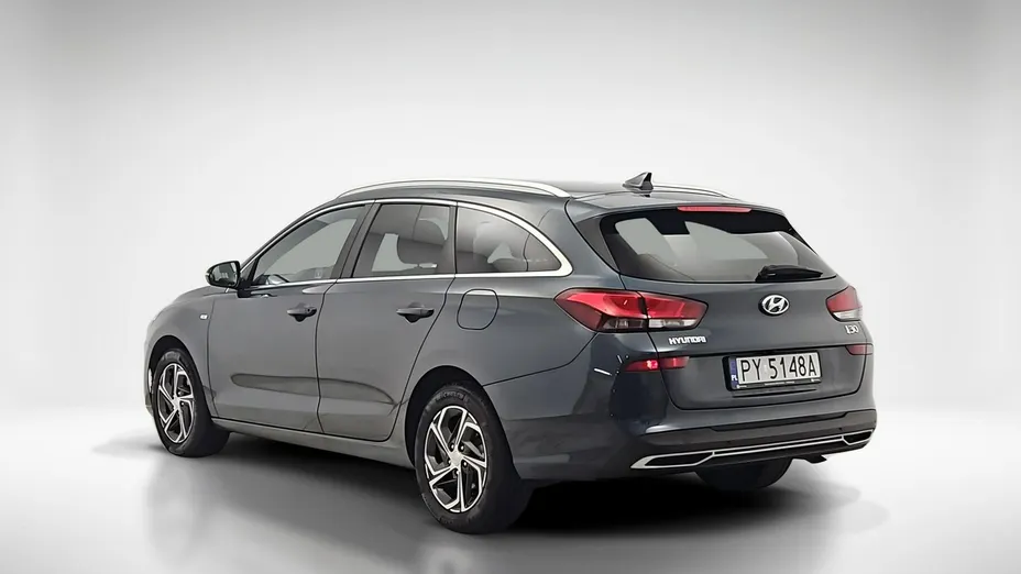HYUNDAI i30 -