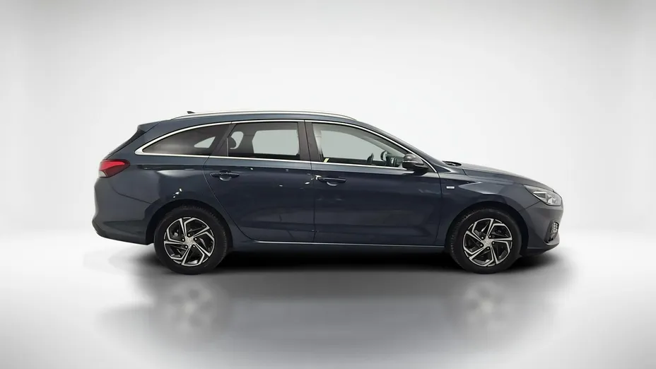 HYUNDAI i30 -