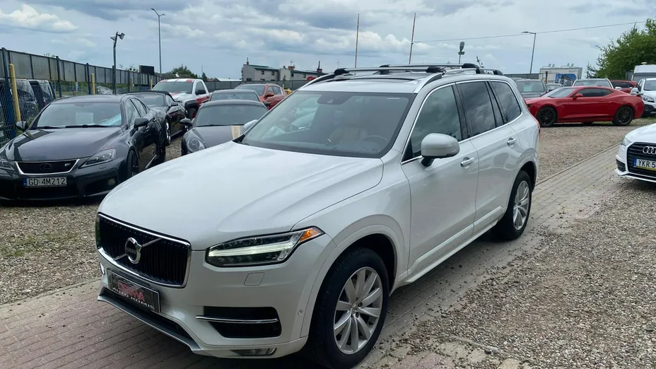 VOLVO XC90 -