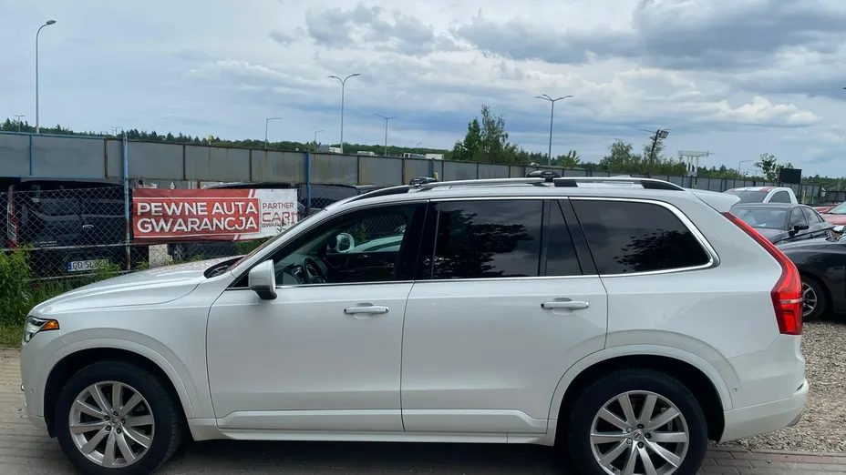 VOLVO XC90 -
