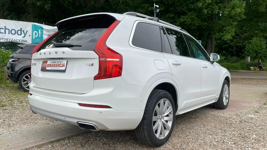 VOLVO XC90 -