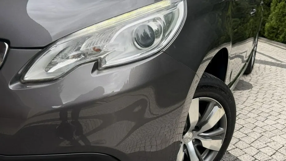 PEUGEOT 2008 -