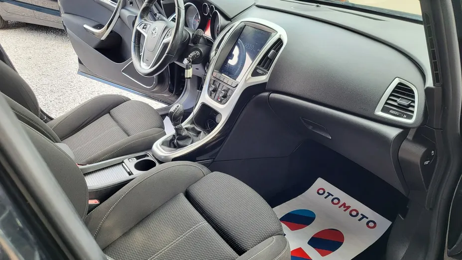 OPEL Astra -