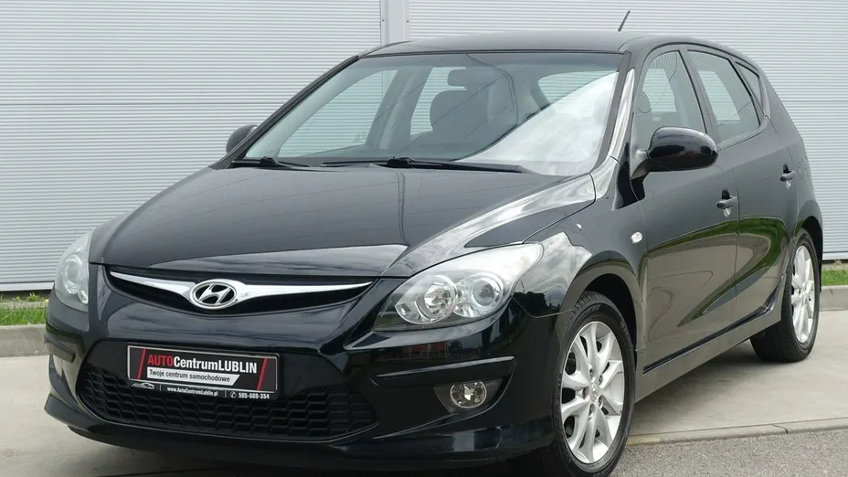 HYUNDAI i30 -