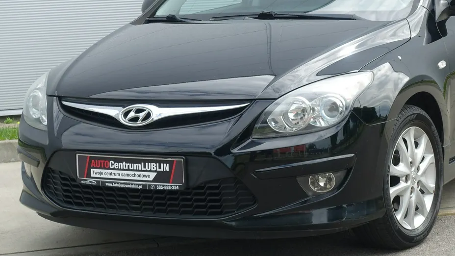 HYUNDAI i30 -