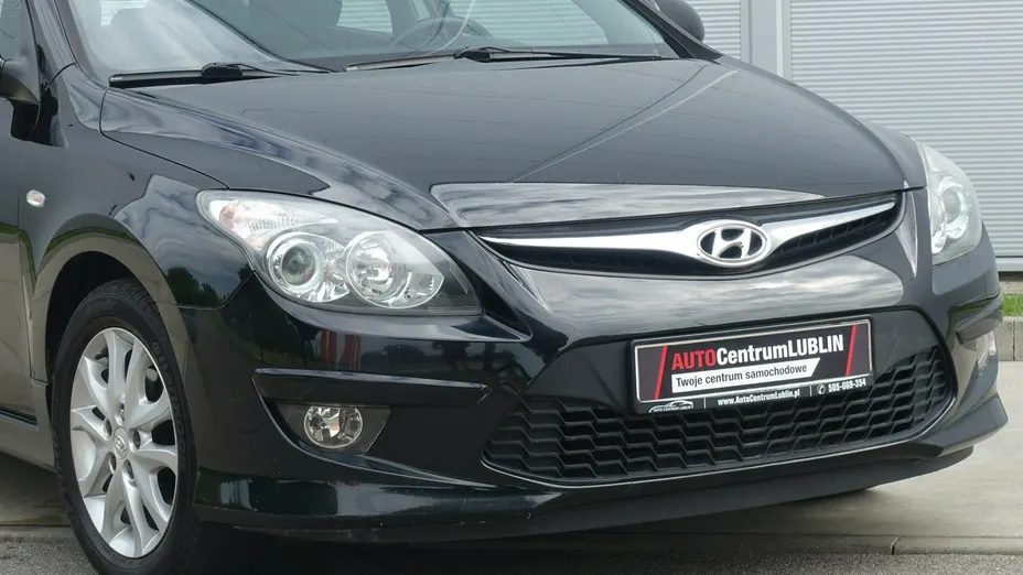 HYUNDAI i30 -