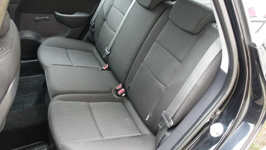 HYUNDAI i30 -