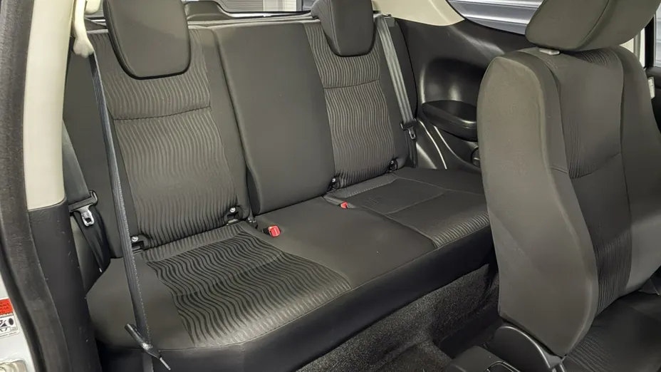 SUZUKI Swift -