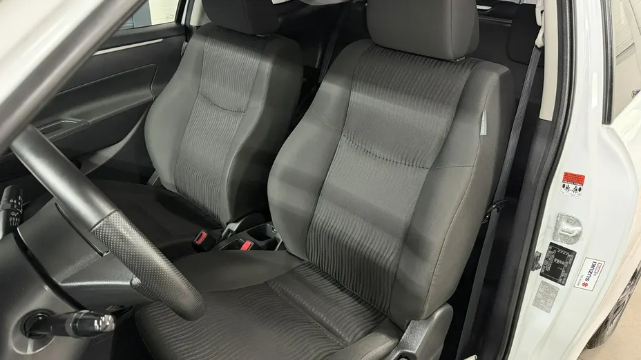 SUZUKI Swift -