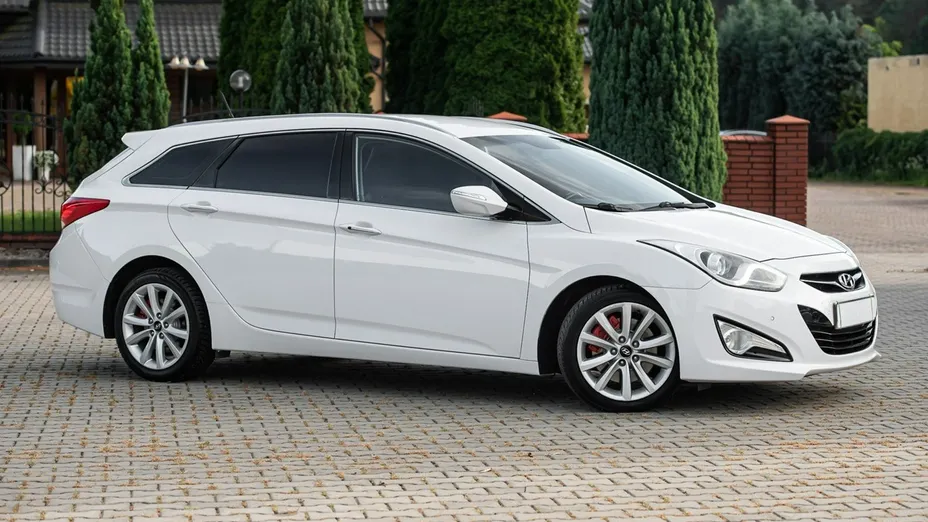 HYUNDAI i40 -