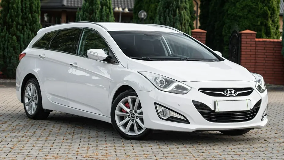 HYUNDAI i40 -