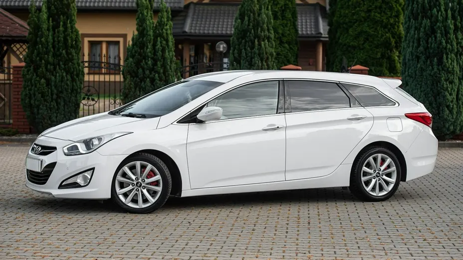 HYUNDAI i40 -