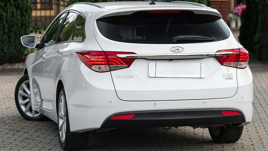 HYUNDAI i40 -