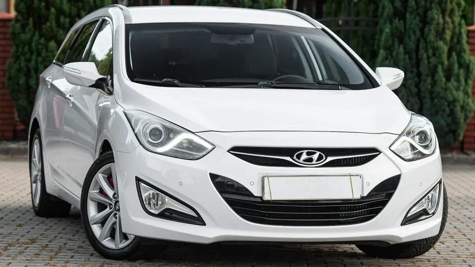 HYUNDAI i40 -
