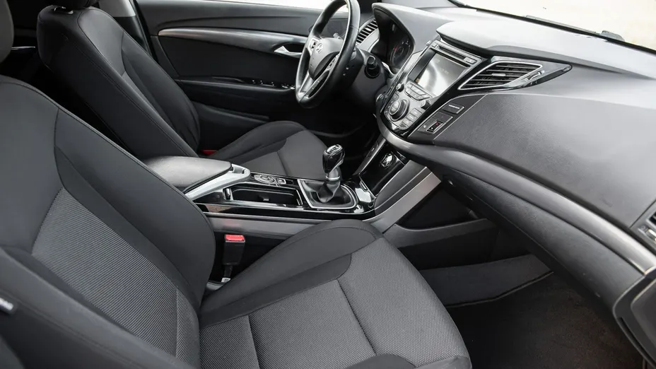 HYUNDAI i40 -