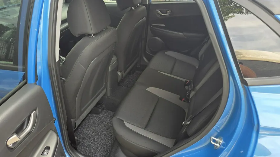 HYUNDAI Kona -