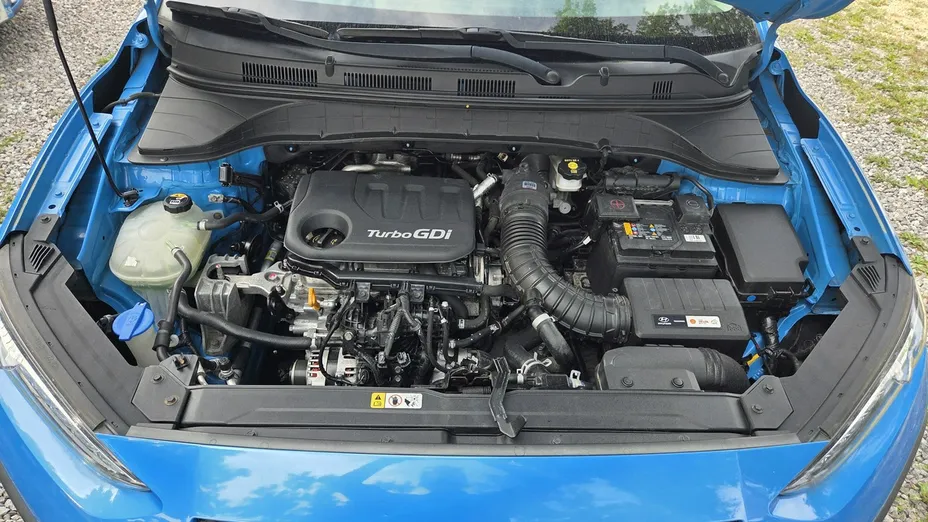 HYUNDAI Kona -