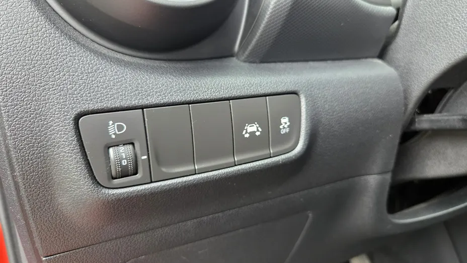 HYUNDAI Kona -