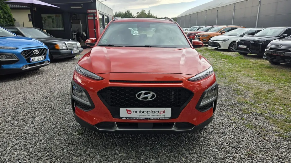HYUNDAI Kona -