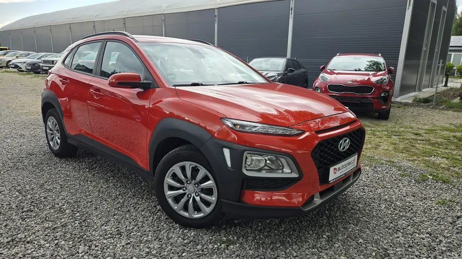 HYUNDAI Kona -