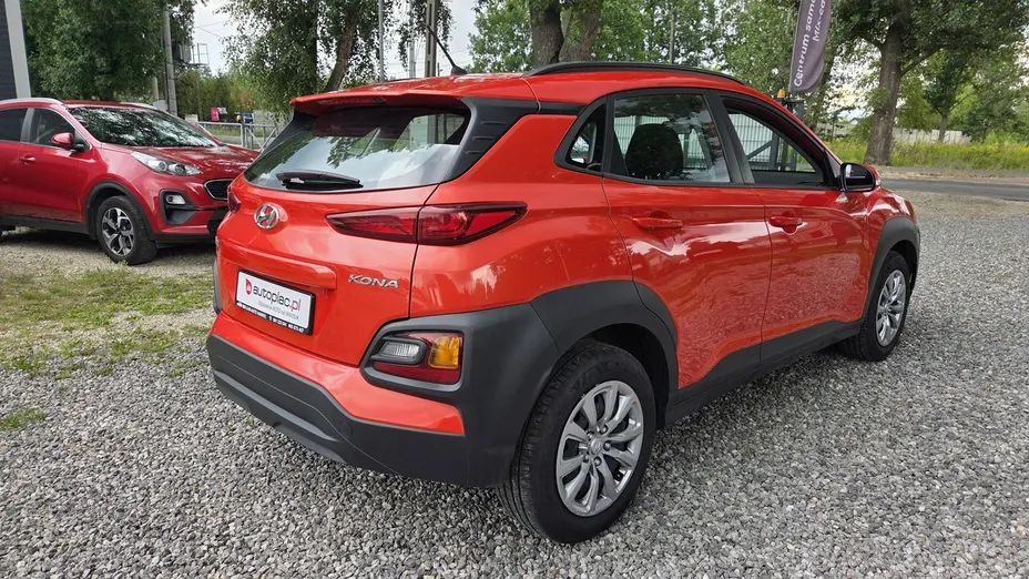 HYUNDAI Kona -