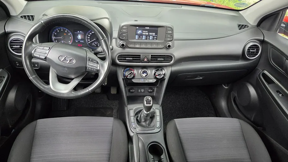 HYUNDAI Kona -