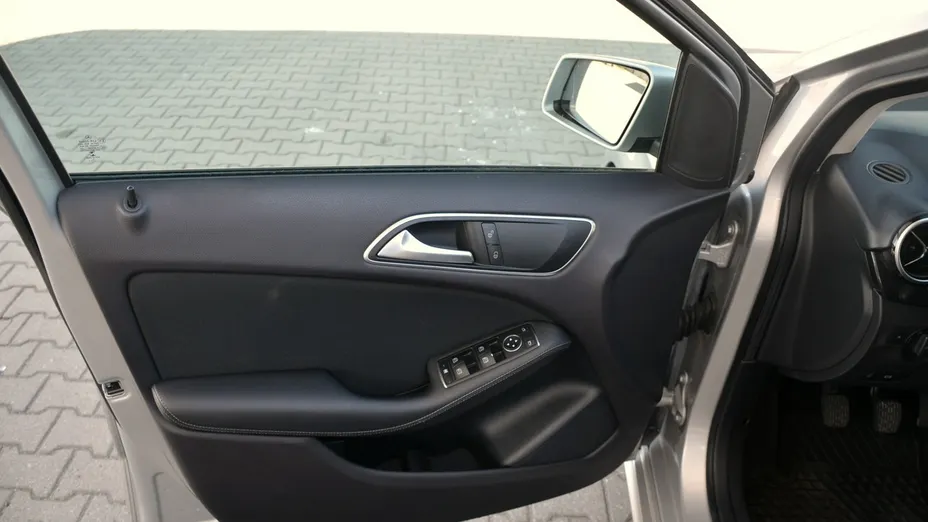 MERCEDES-BENZ B Klasa -